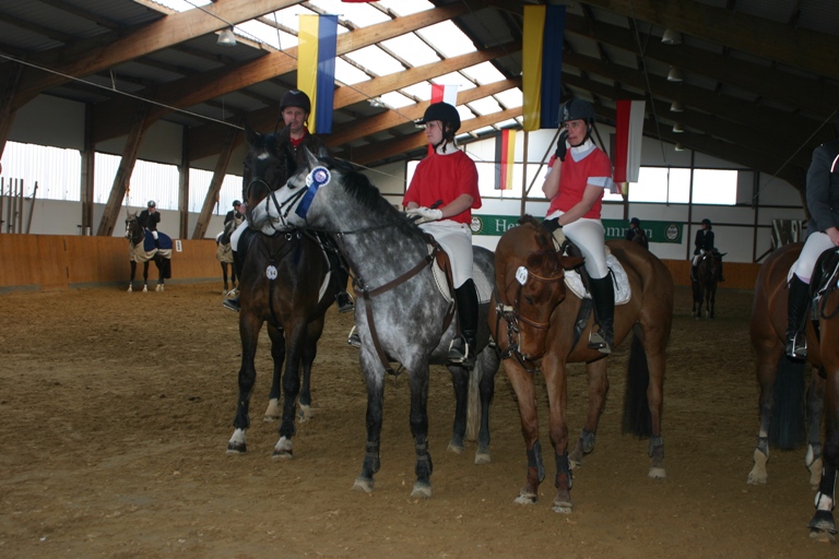 10 Mannsch. Springprfg. Kl. A mit 1 Umlauf 11