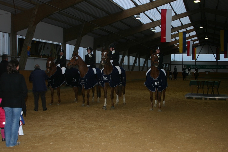 11 Dressurprfg Kl. A für Mannschaften 01