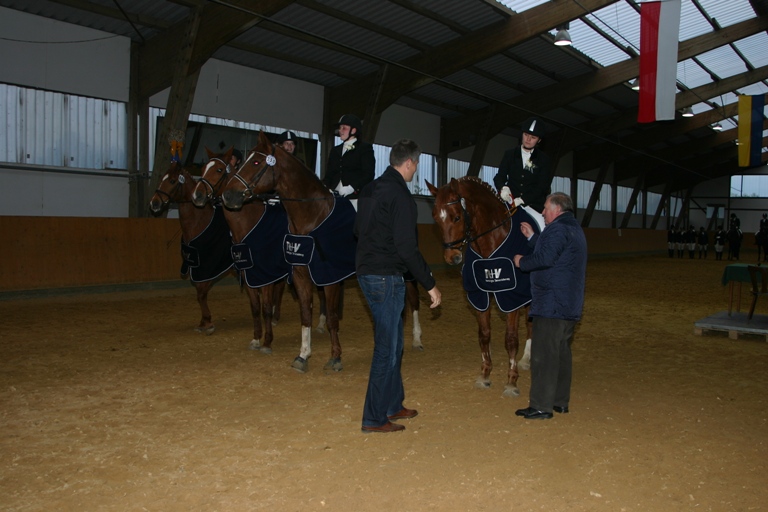 11 Dressurprfg Kl. A für Mannschaften 05