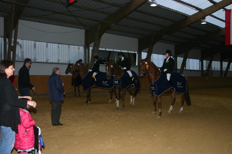 11 Dressurprfg Kl. A für Mannschaften 07