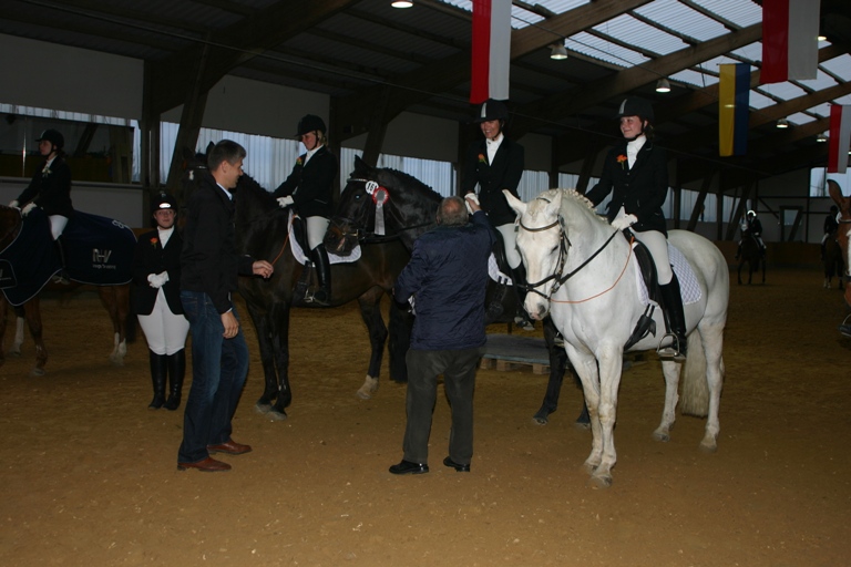 11 Dressurprfg Kl. A für Mannschaften 10