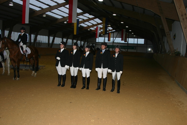 11 Dressurprfg Kl. A für Mannschaften 14