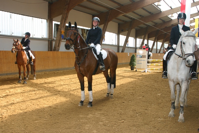 13 Stilspringwettbewerb Kl. E 03